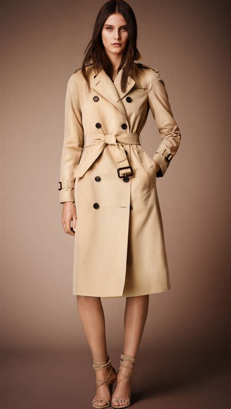 burberry classic trench coat women.